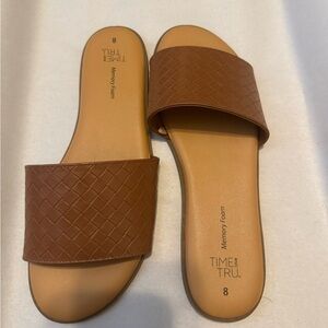 Time and Tru Flat Sandals